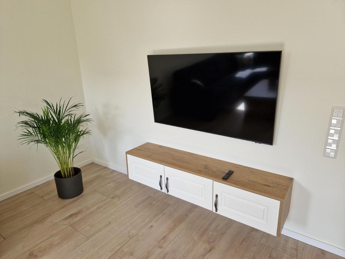 Apartment Nahe Meyer Werft In Ostfriesland Mit Kueche & Netflix Westoverledingen Экстерьер фото
